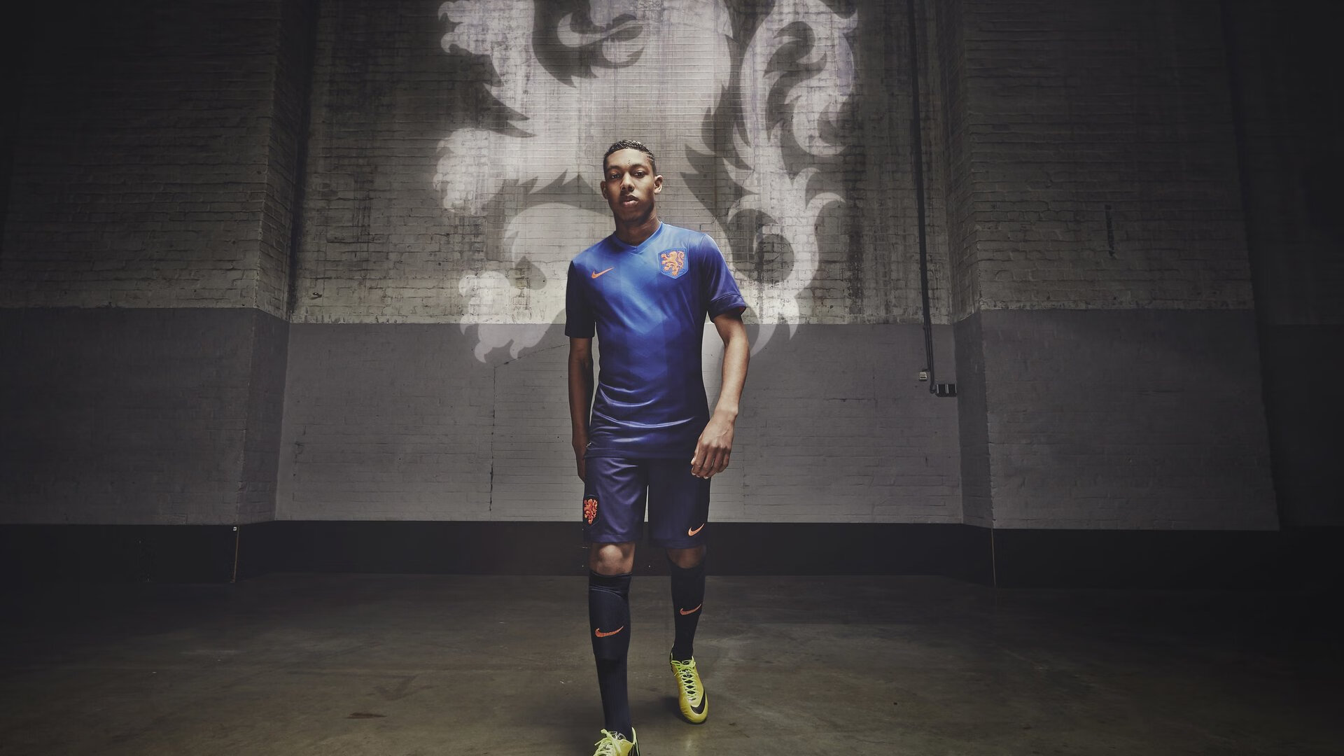 “中超联赛推动场馆数字化建设,提升观赛体验”,中超联赛足球场长宽大小