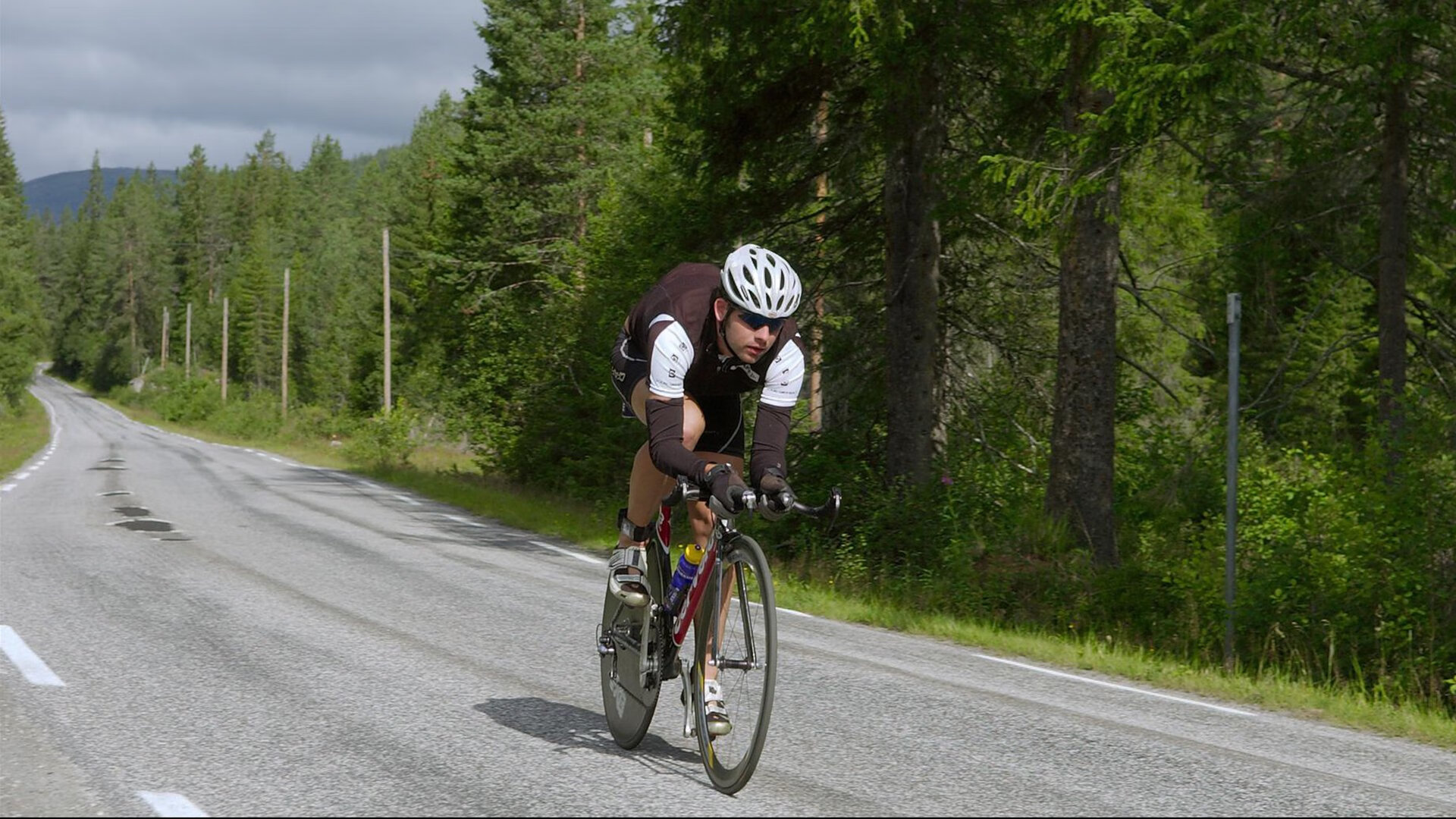 ac米兰中文官网-赛场上的“绝世绝技”：突破、传球、扣篮大集合，突破扣篮倾向